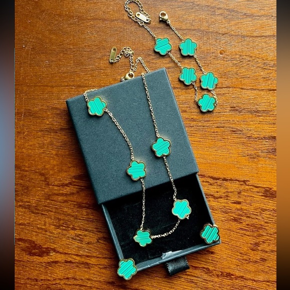 5 Motif Green Gold flower clover necklace earring bracelet (3) piece jewelry Set